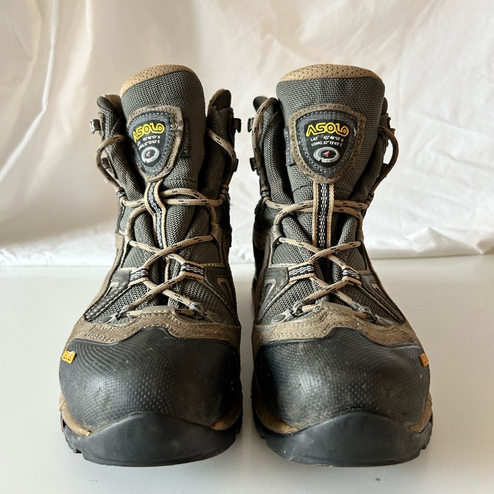 Asolo mountaineering hiking boots